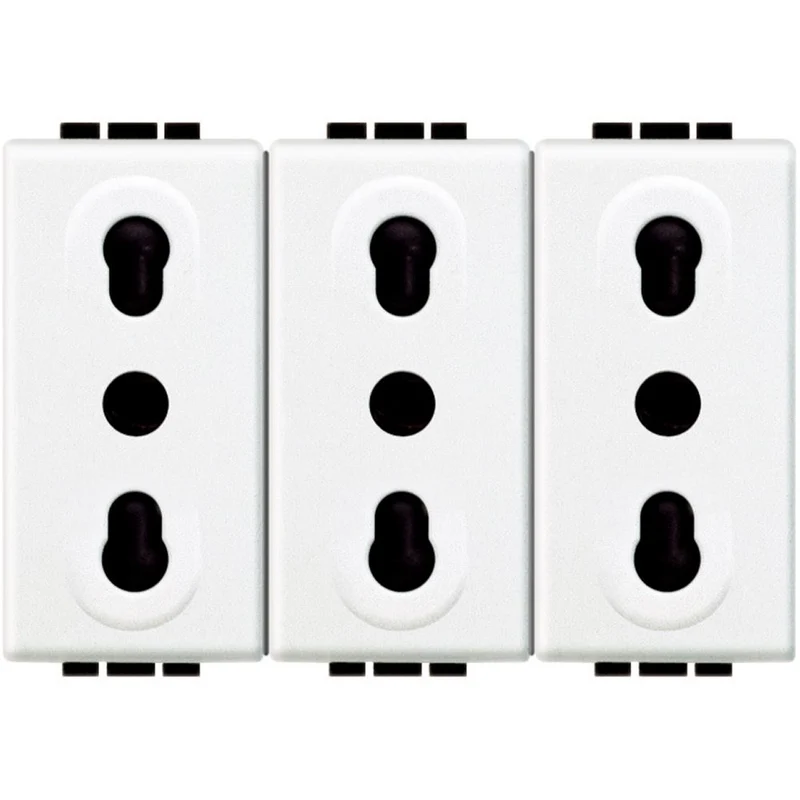 Presa Triplex Bipasso 2P+T 16A Bticino Living Light Bianco – N4180/3