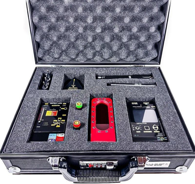 king Spy Detector One Rilevatore Professionale di Radiofrequenza GSM-GPS-WIFI-BLUETOOTH Telecamere Nascoste kit valigia bonifica ambientale con analizzatore di spettro per la Sicurezza della Privacy